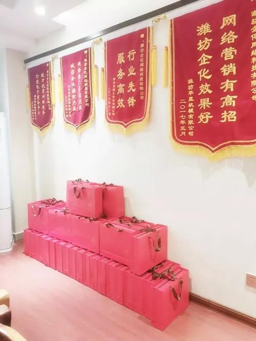 有哪些因素會(huì )影響水泥路邊石的質(zhì)量